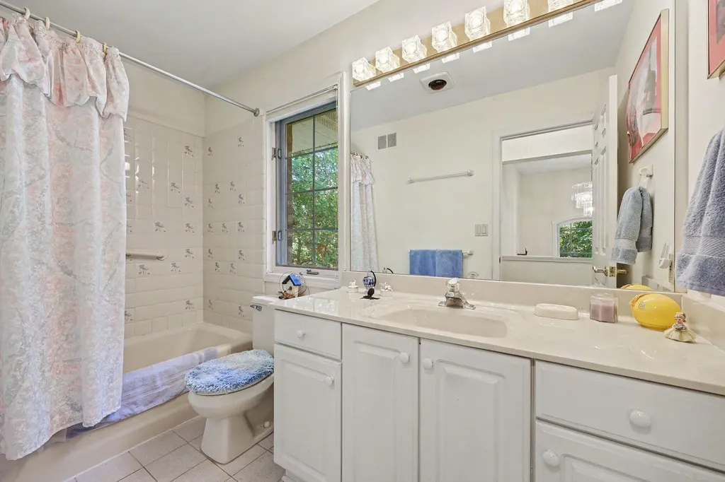2220 Gale Road Superior Charter Township MI 48105