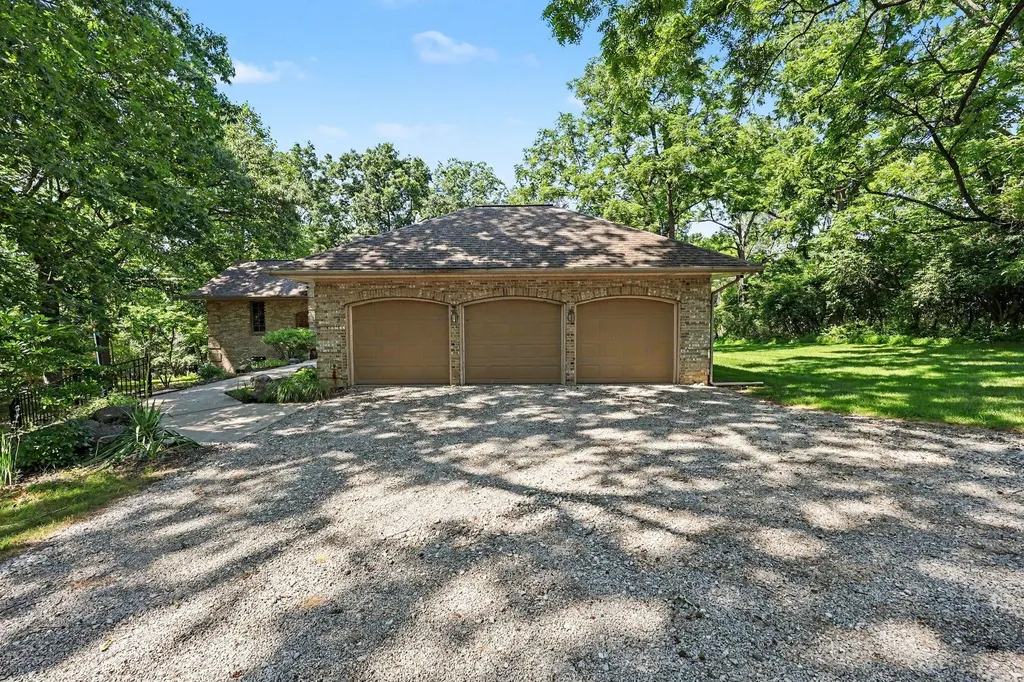 2220 Gale Road Superior Charter Township MI 48105