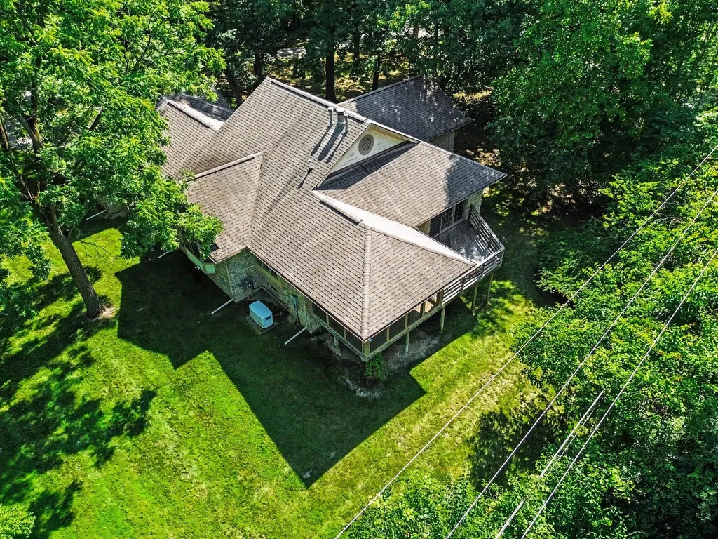 2220 Gale Road Superior Charter Township MI 48105