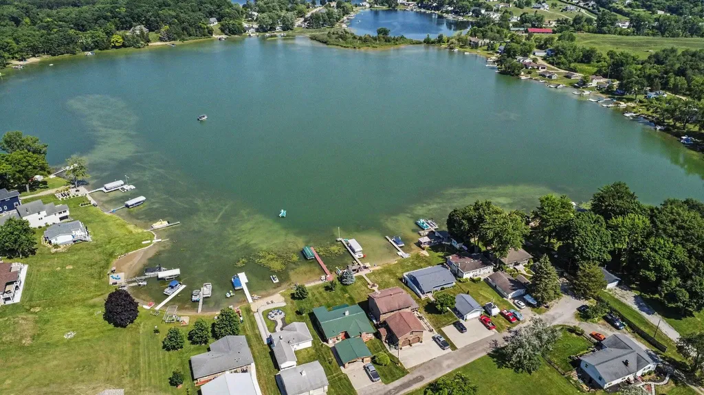 280 Ethyl Drive Cambridge Township MI 49230