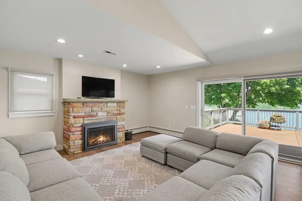 280 Ethyl Drive Cambridge Township MI 49230