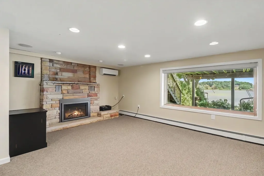 280 Ethyl Drive Cambridge Township MI 49230