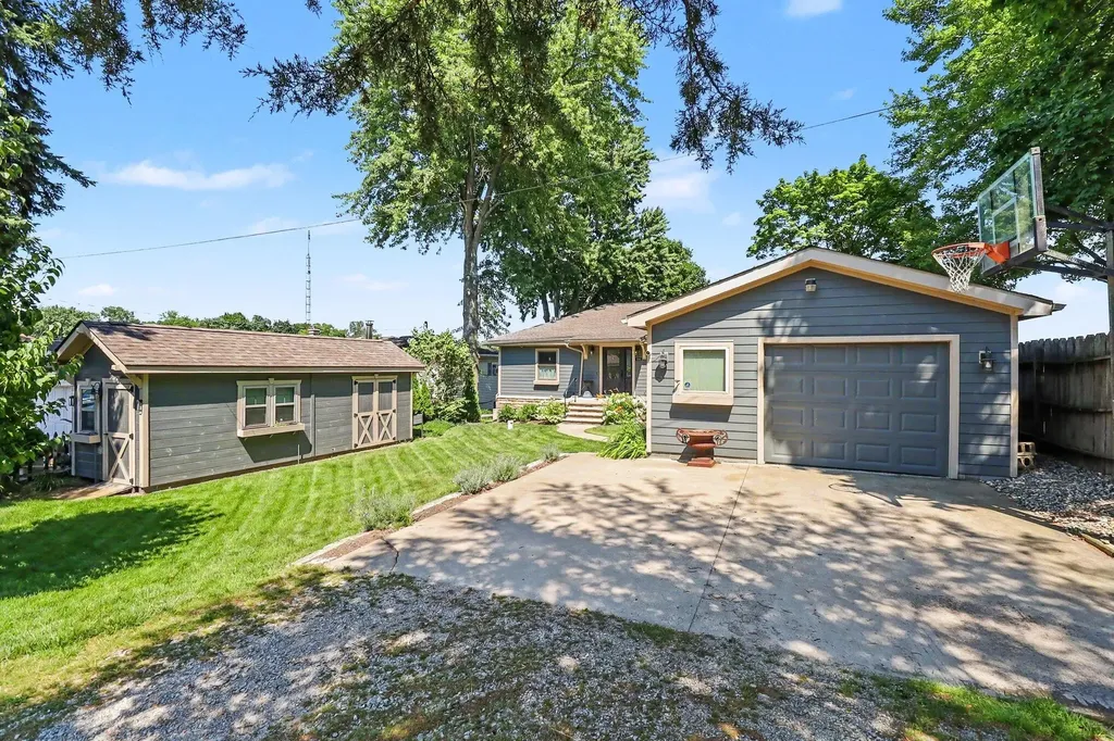 280 Ethyl Drive Cambridge Township MI 49230