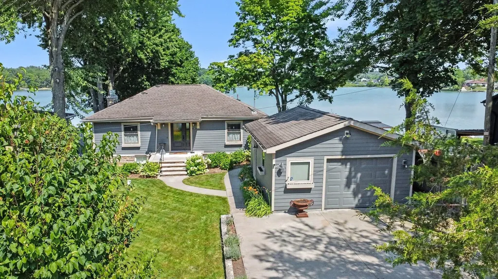 280 Ethyl Drive Cambridge Township MI 49230