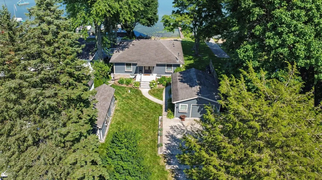 280 Ethyl Drive Cambridge Township MI 49230