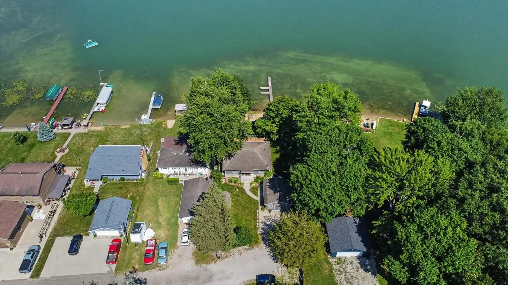 280 Ethyl Drive Cambridge Township MI 49230