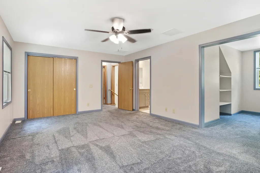 11176 Mcgregor Hamburg Township MI 48169