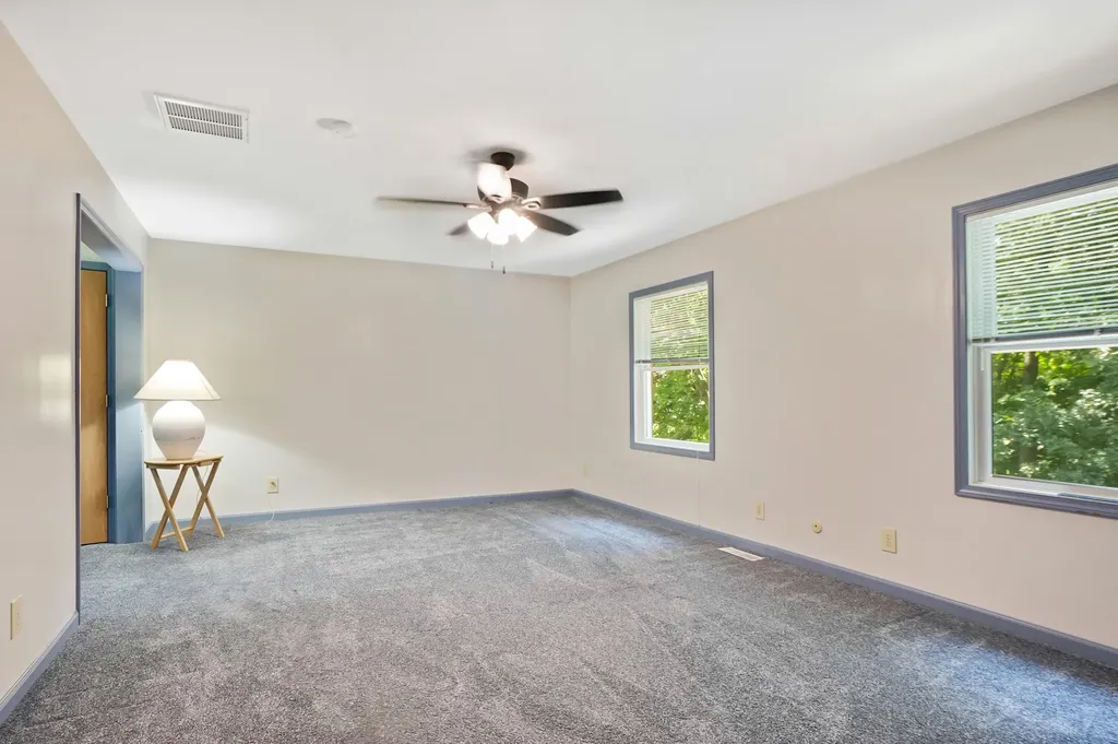 11176 Mcgregor Hamburg Township MI 48169
