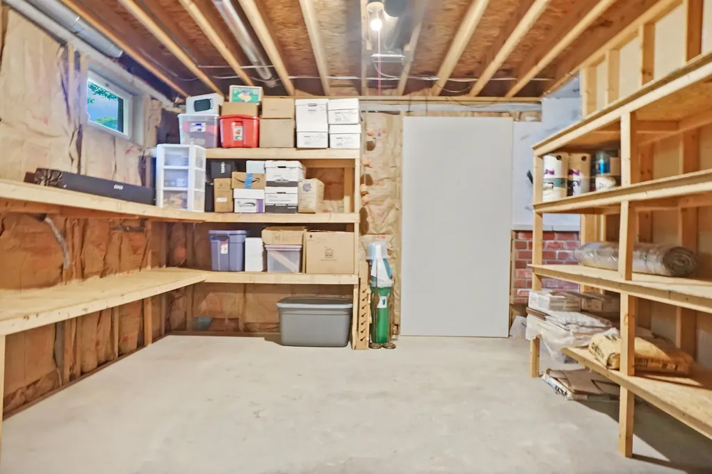 11176 Mcgregor Hamburg Township MI 48169