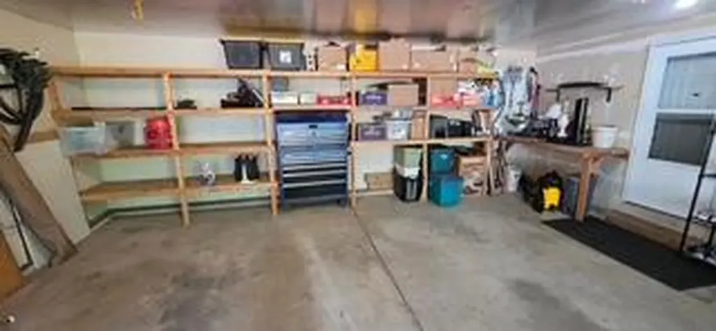 11176 Mcgregor Hamburg Township MI 48169
