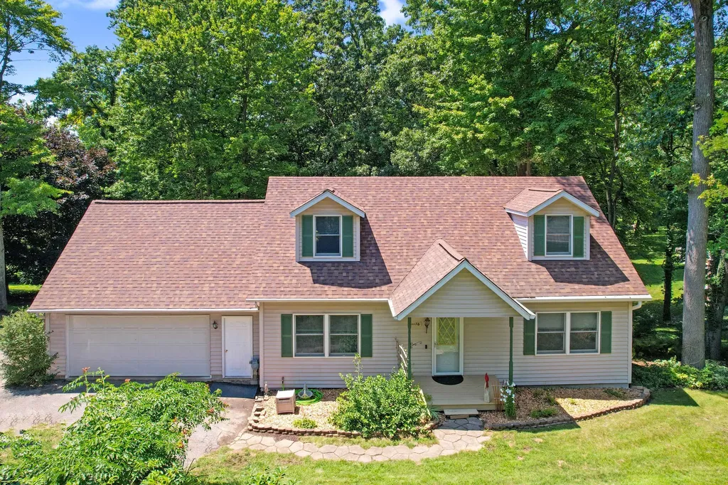 11176 Mcgregor Hamburg Township MI 48169