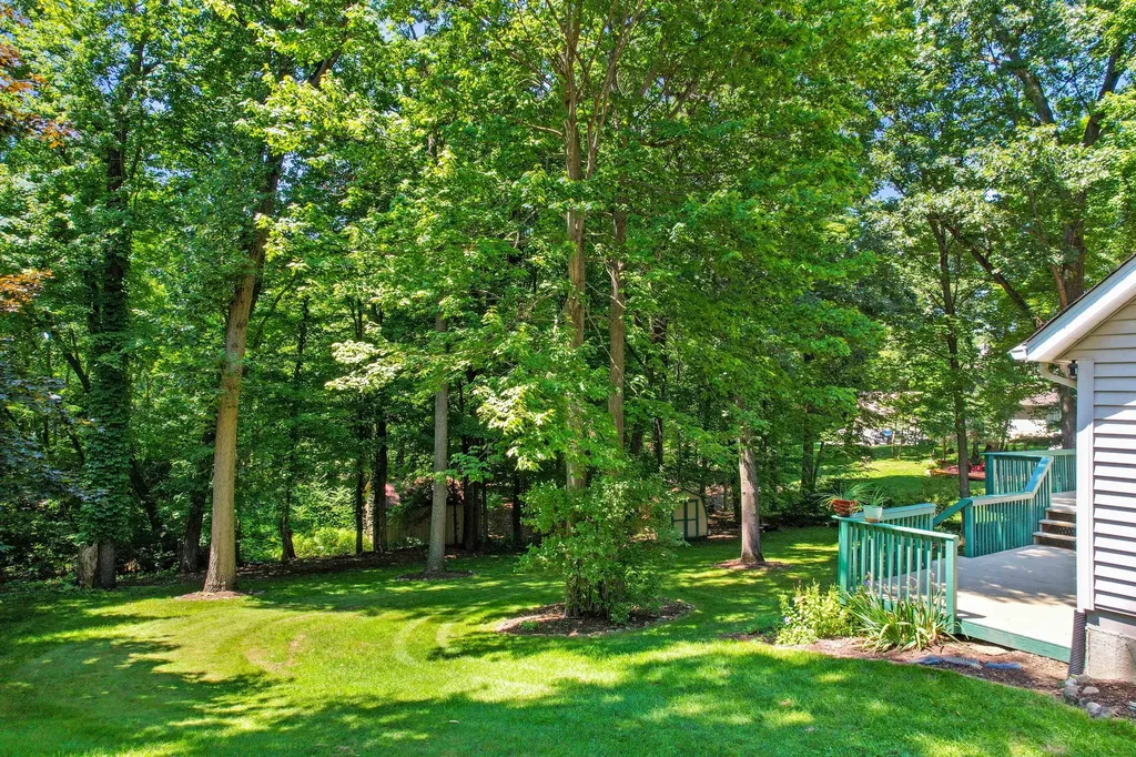 11176 Mcgregor Hamburg Township MI 48169