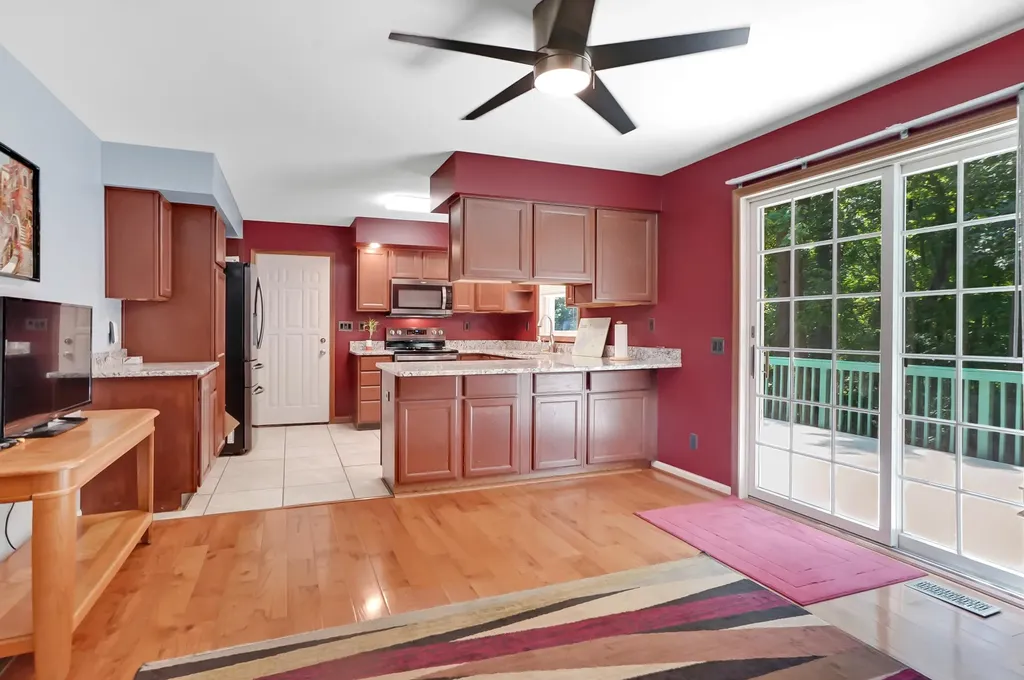 11176 Mcgregor Hamburg Township MI 48169