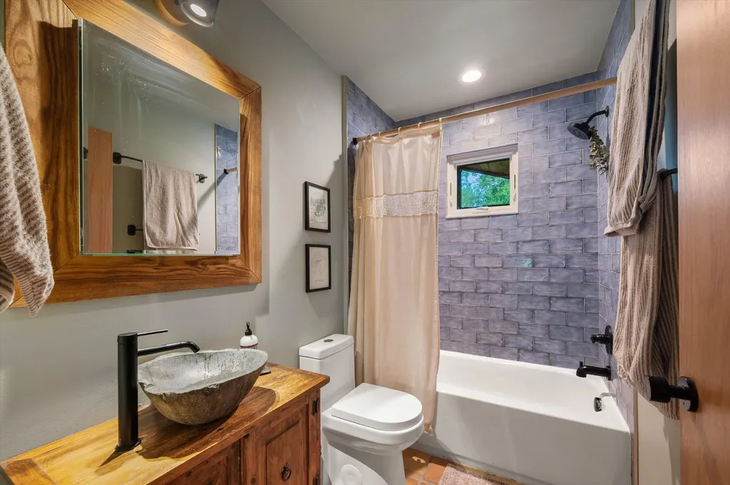 2890 Kimberley Road Ann Arbor City MI 48104