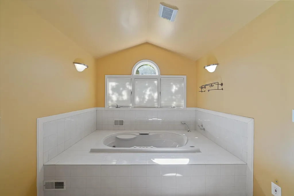 3670 Golfside Road Pittsfield Charter Township MI 48197