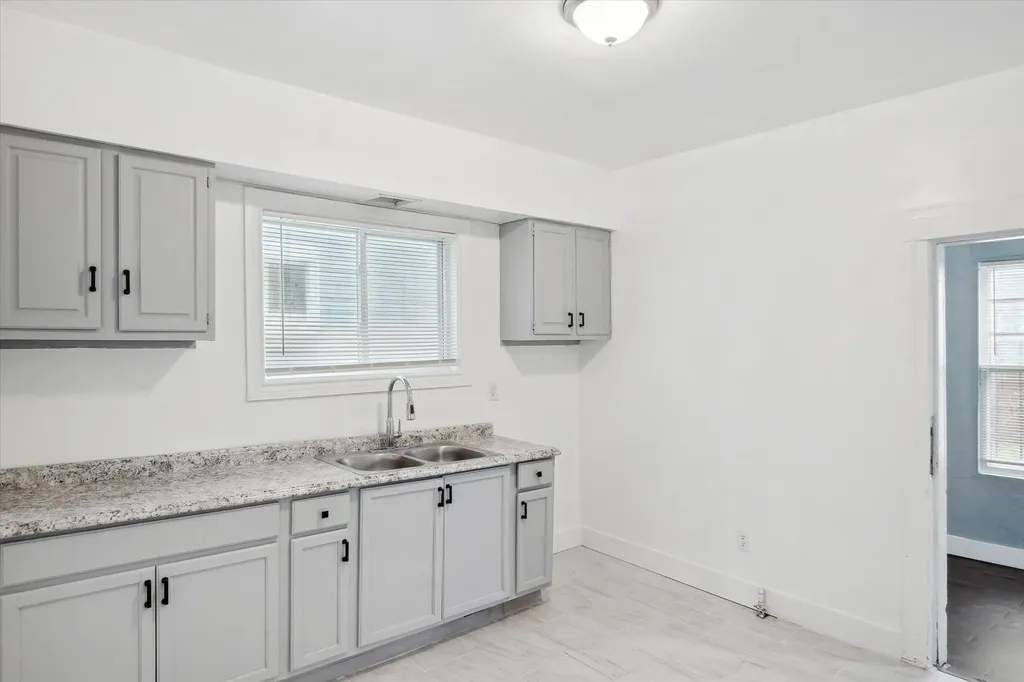 5421 Fischer Street Detroit City MI 48213