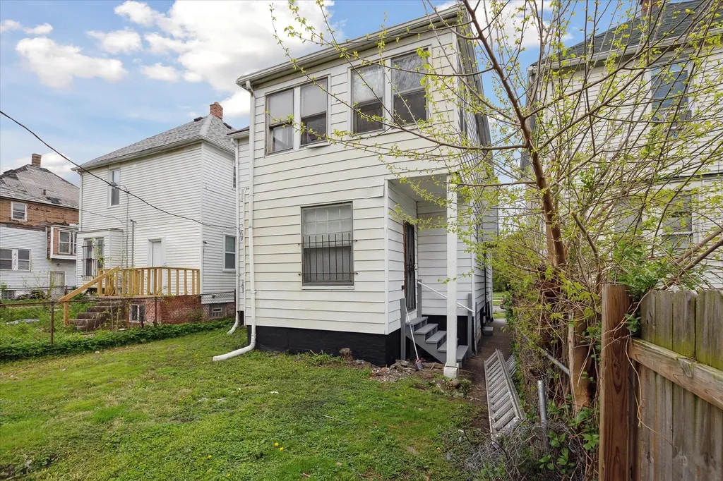 5421 Fischer Street Detroit City MI 48213