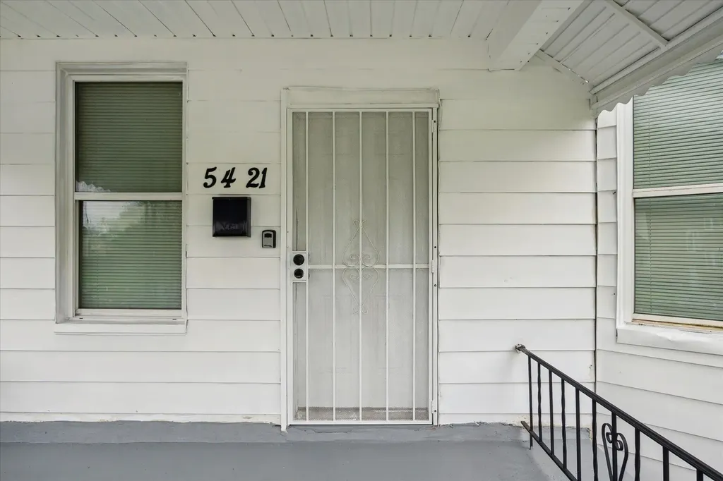 5421 Fischer Street Detroit City MI 48213