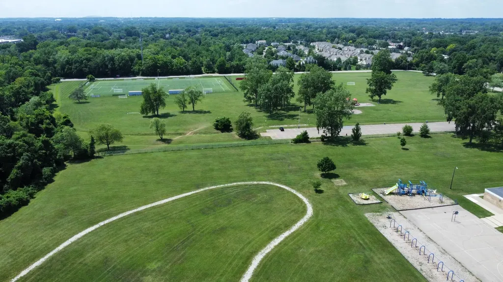 19533 Hardy Street Livonia City MI 48152