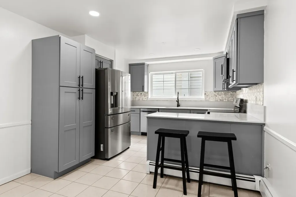 22589 Bell Brook Street Southfield City MI 48034