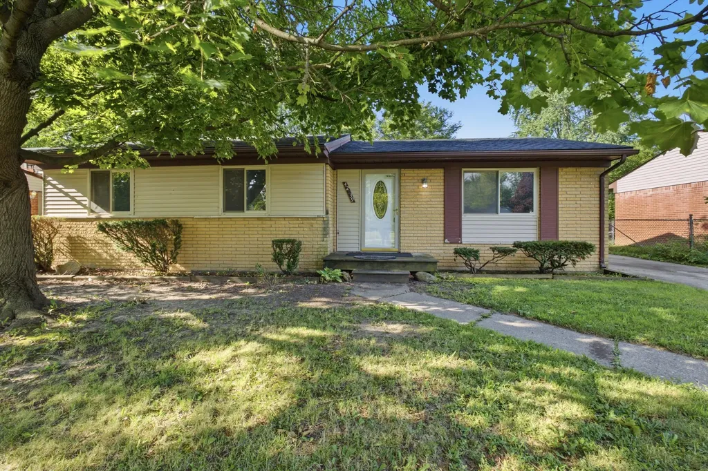 42039 Arthur Street Van Buren Charter Township MI 48111