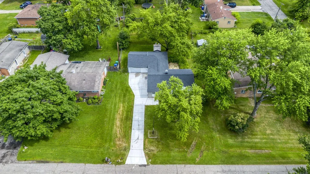3168 Herbell Drive Waterford Charter Township MI 48328