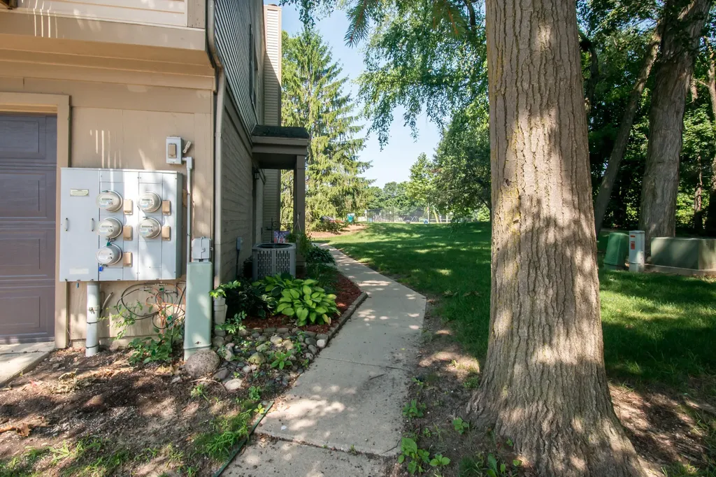 3007 Forest Creek Court Ann Arbor City MI 48108