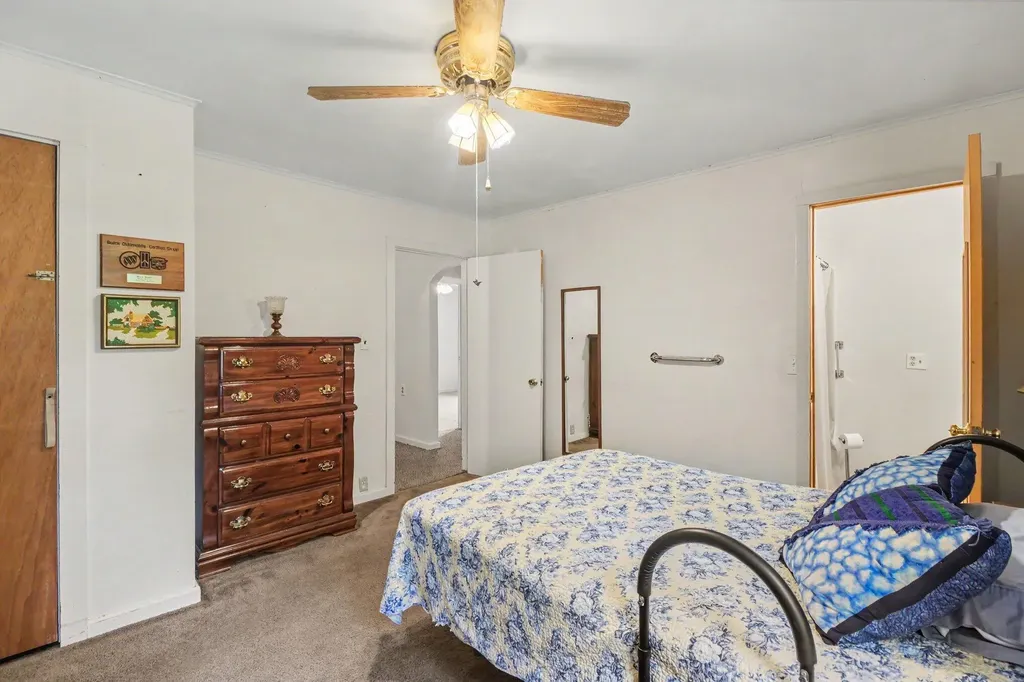 5062 Tyrone Street Ypsilanti Charter Township MI 48197