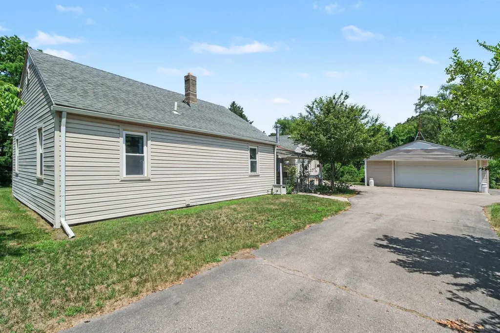 5062 Tyrone Street Ypsilanti Charter Township MI 48197