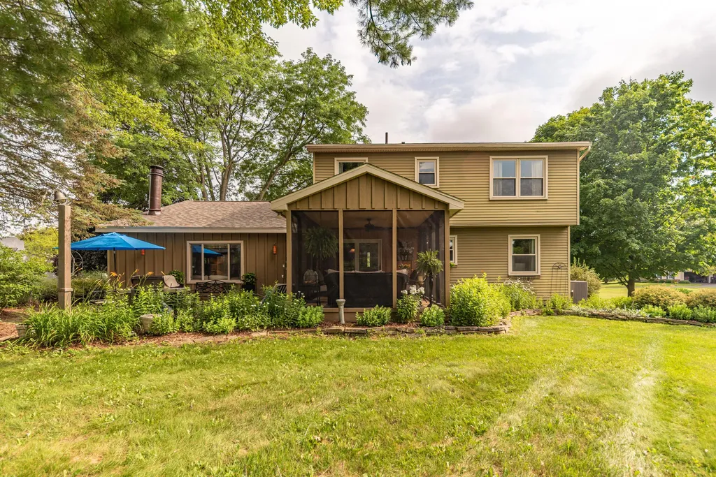 2896 Sitka Court Lodi Township MI 48103