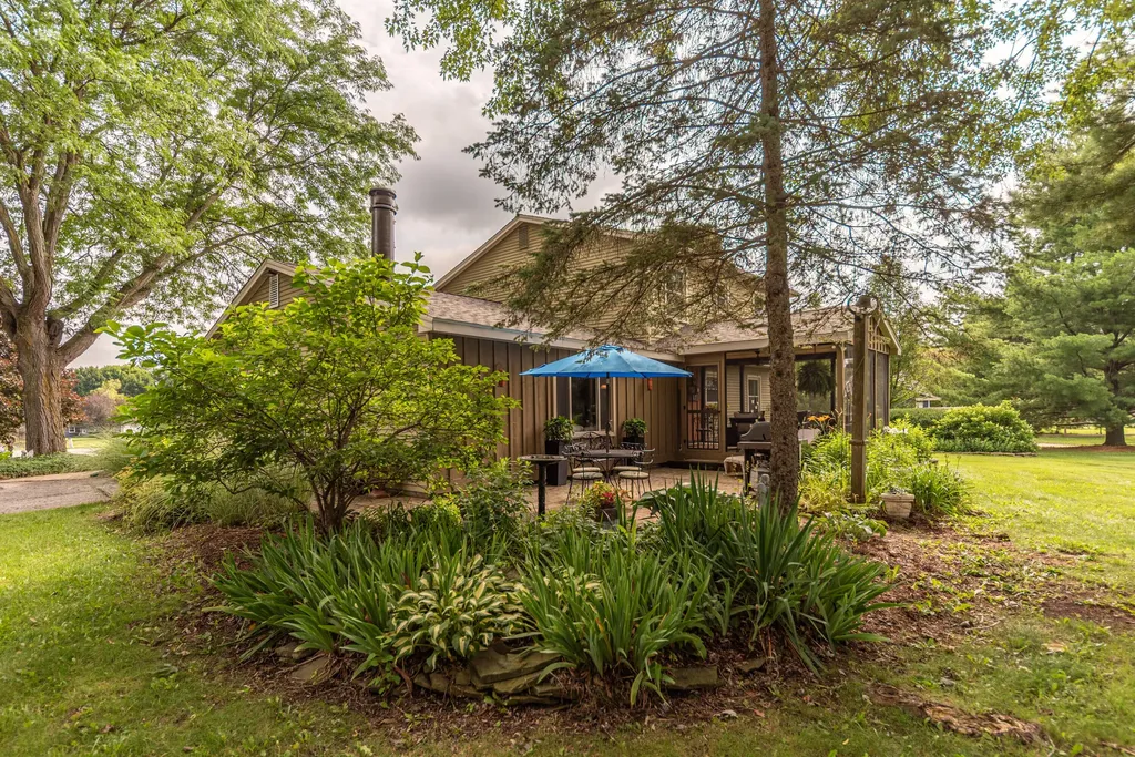 2896 Sitka Court Lodi Township MI 48103