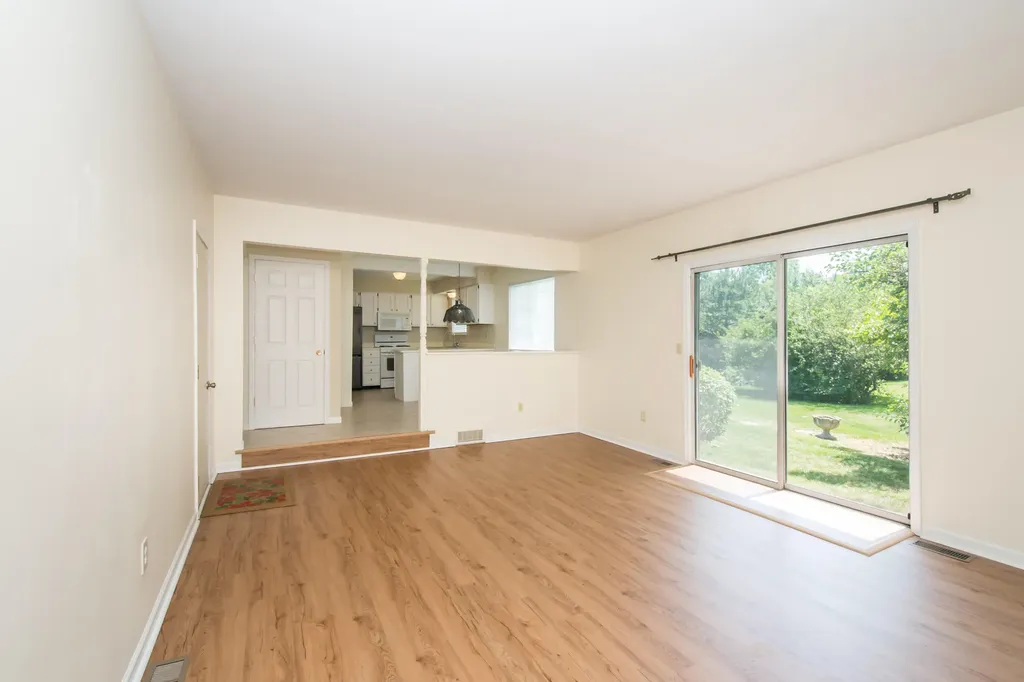 6595 Sauk Trail Pittsfield Charter Township MI 48176