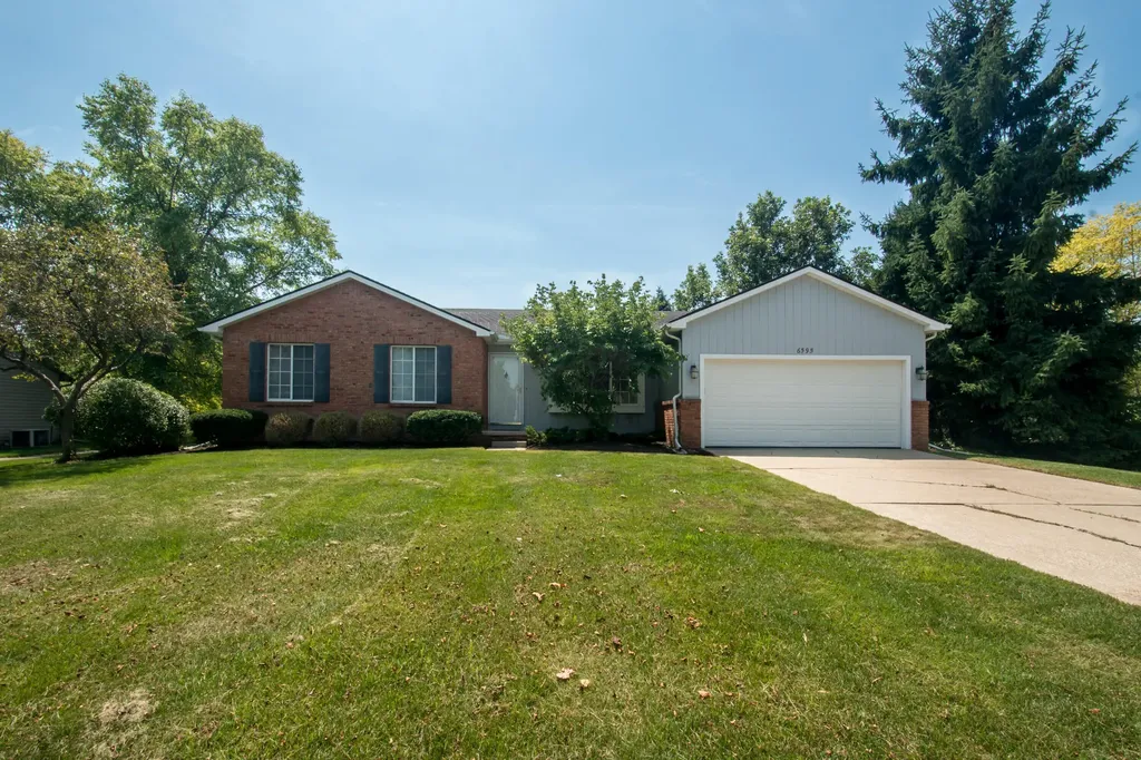 6595 Sauk Trail Pittsfield Charter Township MI 48176