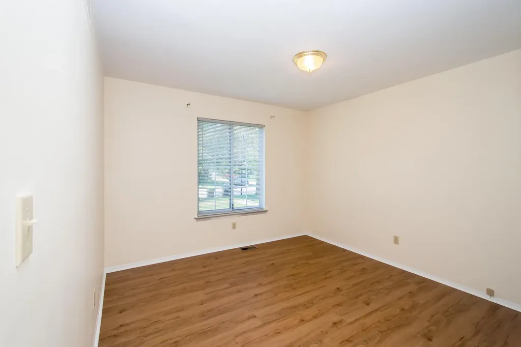 6595 Sauk Trail Pittsfield Charter Township MI 48176