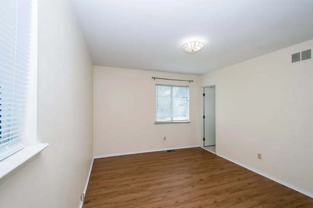 6595 Sauk Trail Pittsfield Charter Township MI 48176