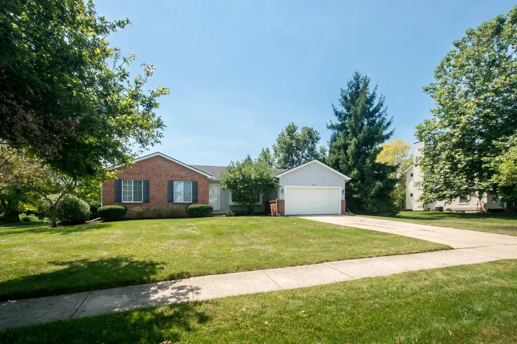 6595 Sauk Trail Pittsfield Charter Township MI 48176