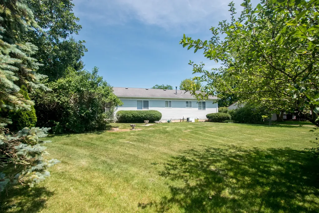 6595 Sauk Trail Pittsfield Charter Township MI 48176