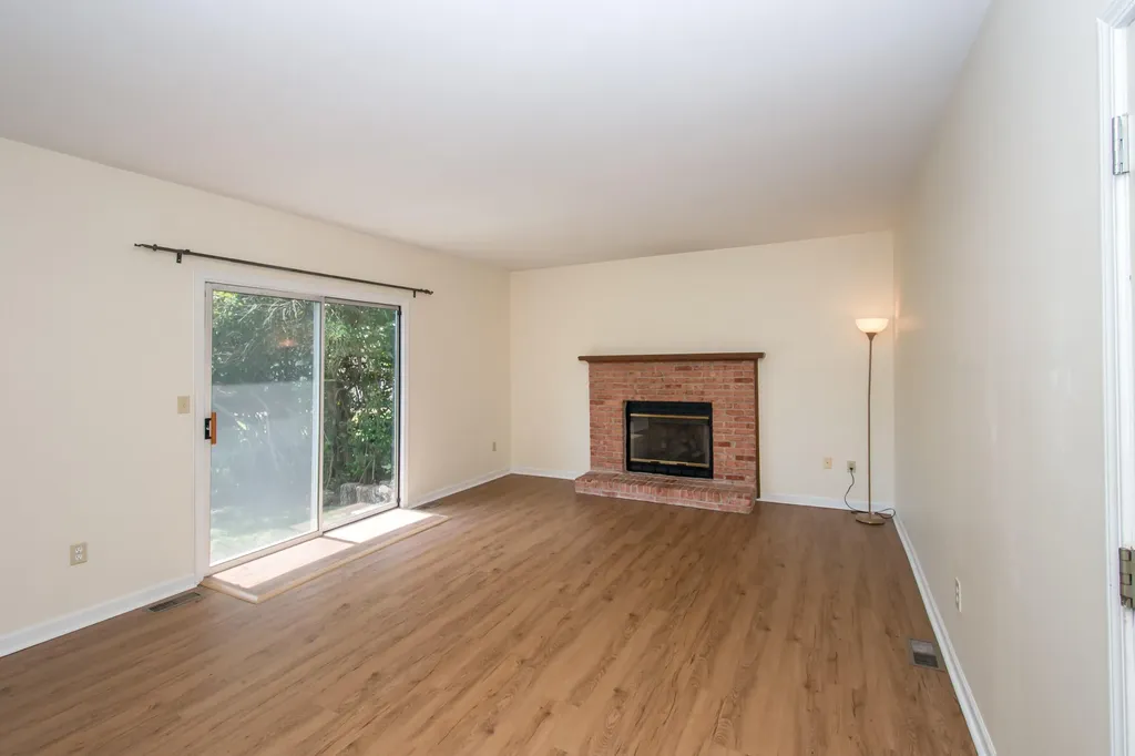 6595 Sauk Trail Pittsfield Charter Township MI 48176