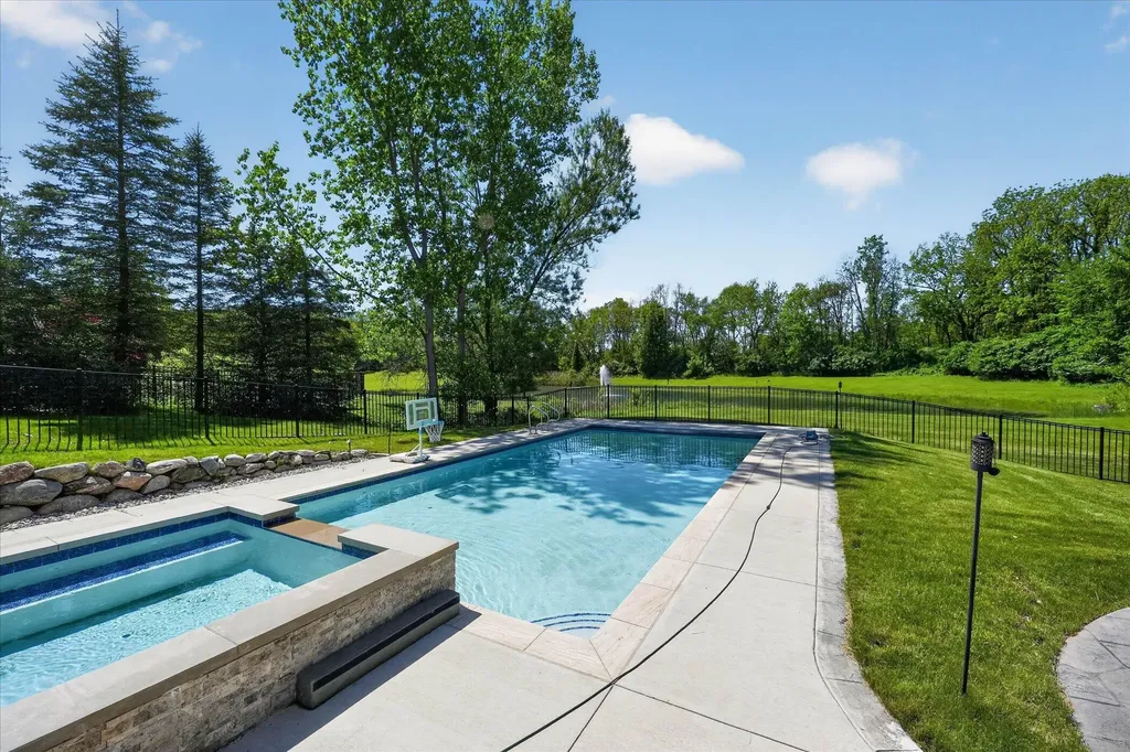 2931 Walnut Ridge Drive Scio Township MI 48103