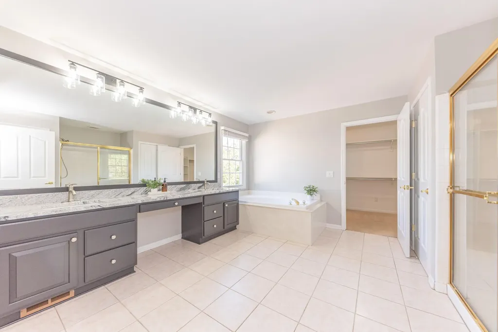 9360 Lexford Way Brighton Township MI 48114
