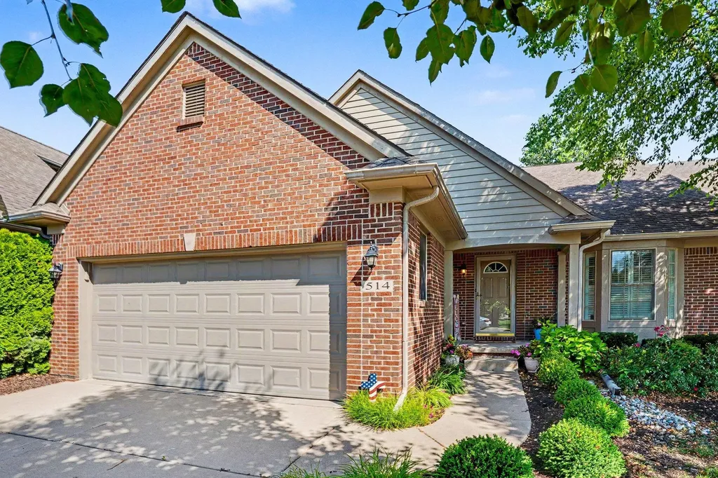 514 Brooks Hollow Court Dundee Village MI 48131