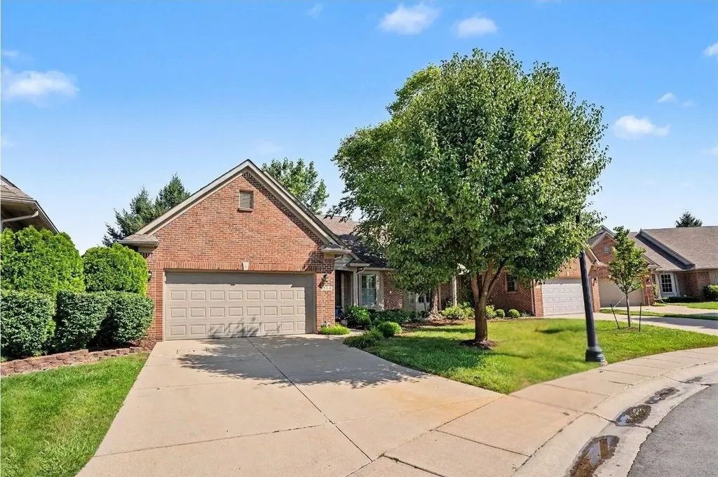 514 Brooks Hollow Court Dundee Village MI 48131