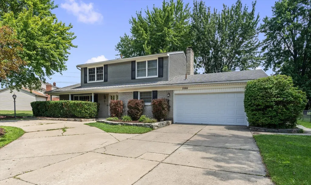 25964 Kilreigh Drive Farmington Hills City MI 48336