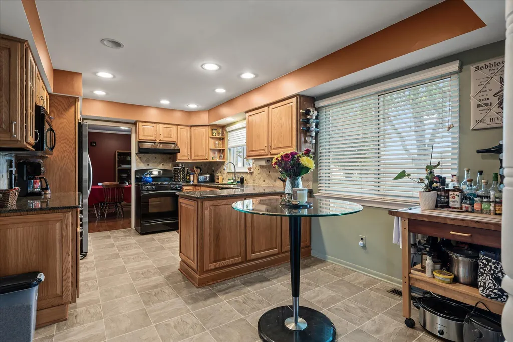 25964 Kilreigh Drive Farmington Hills City MI 48336
