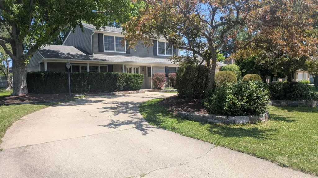 25964 Kilreigh Drive Farmington Hills City MI 48336