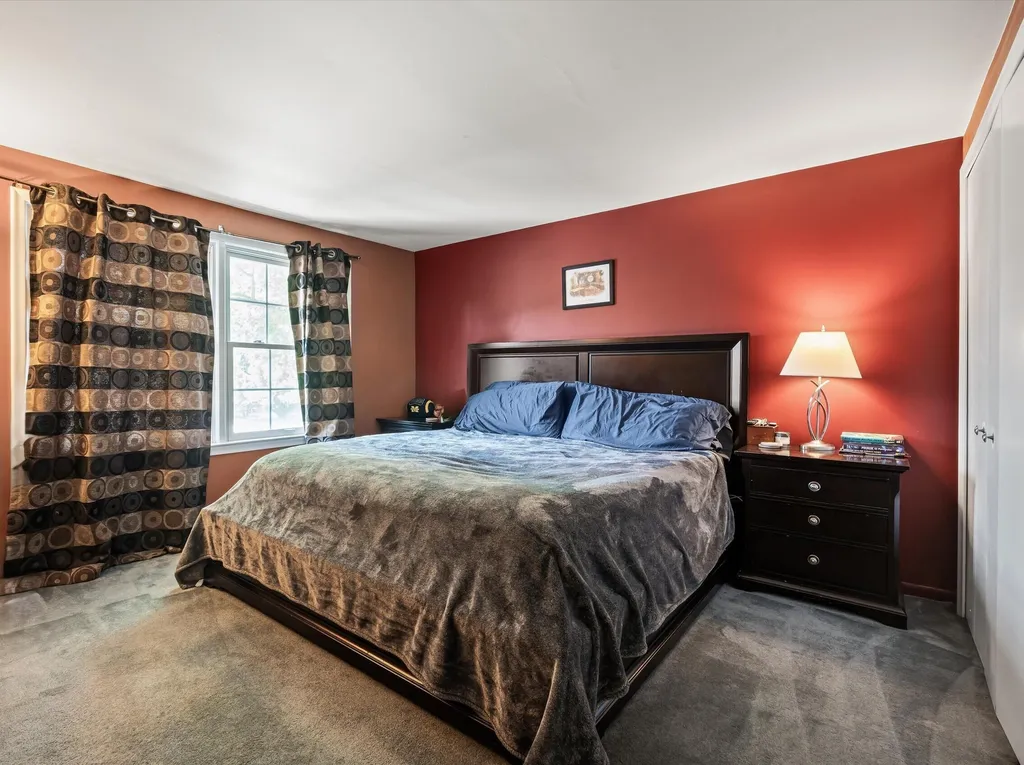 25964 Kilreigh Drive Farmington Hills City MI 48336