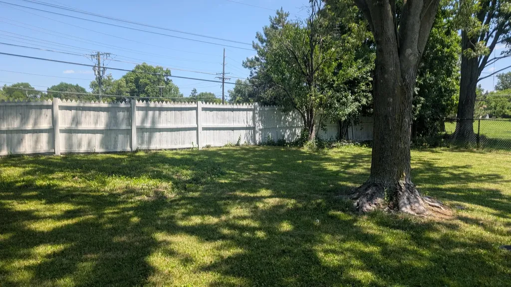 25964 Kilreigh Drive Farmington Hills City MI 48336
