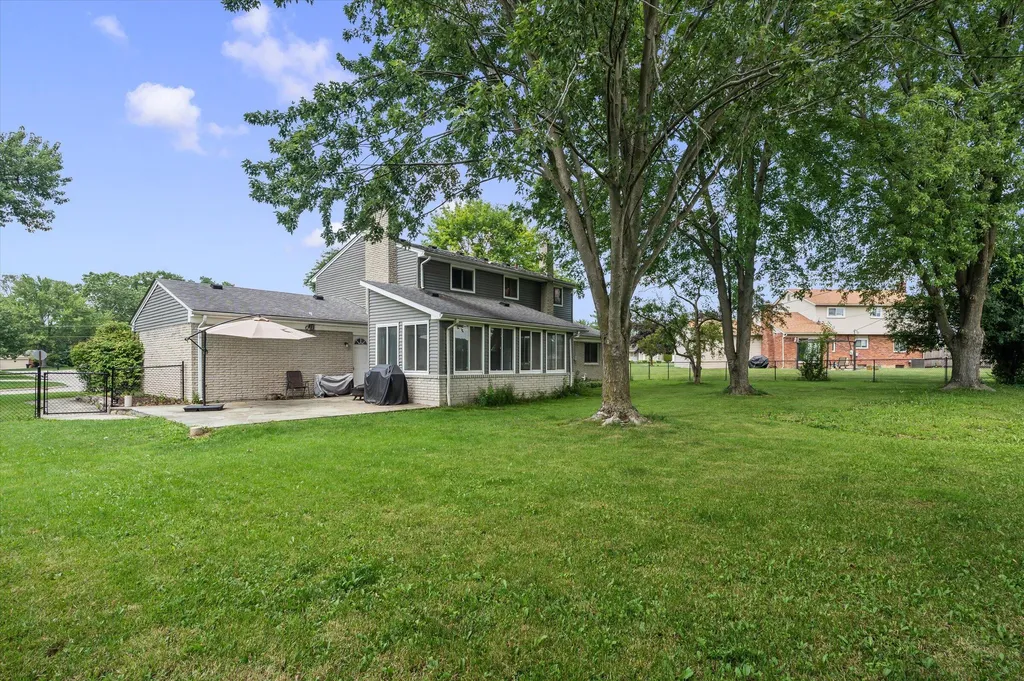 25964 Kilreigh Drive Farmington Hills City MI 48336
