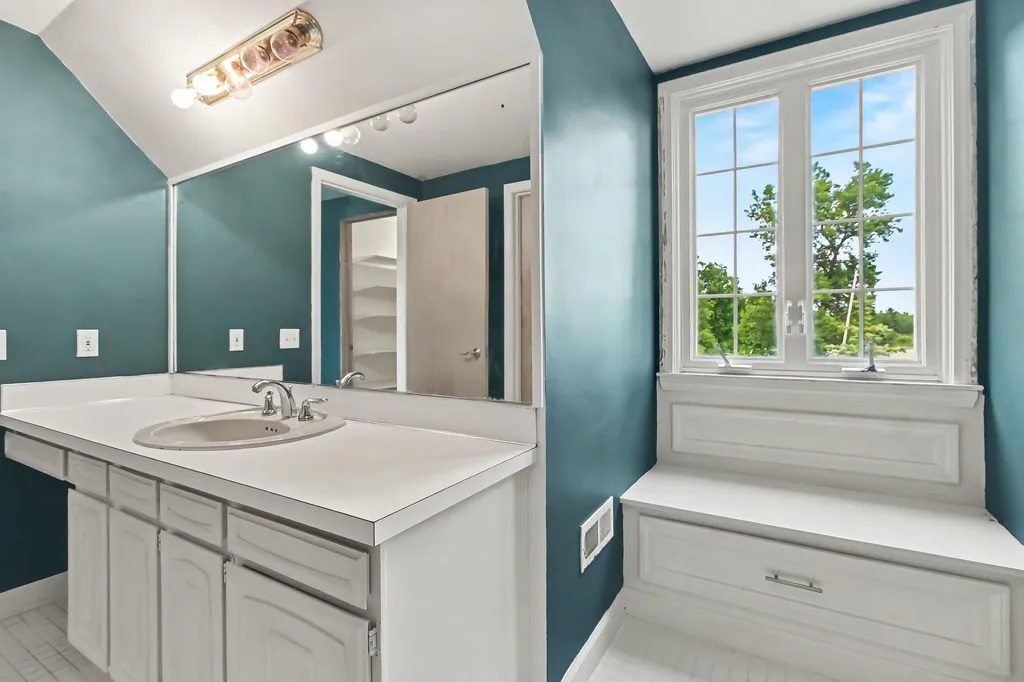 510 Willow Road York Charter Township MI 48160