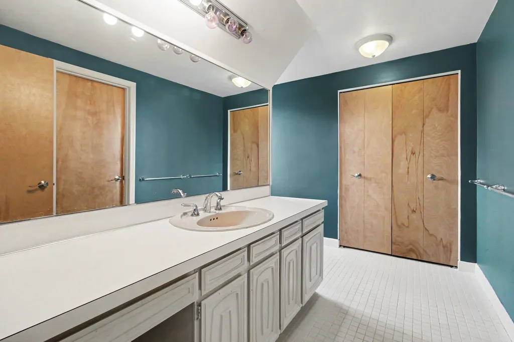 510 Willow Road York Charter Township MI 48160